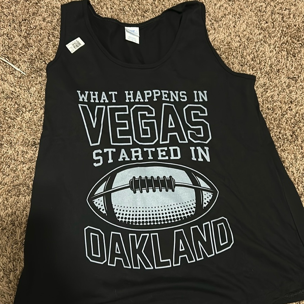 Raiders tank top size xl